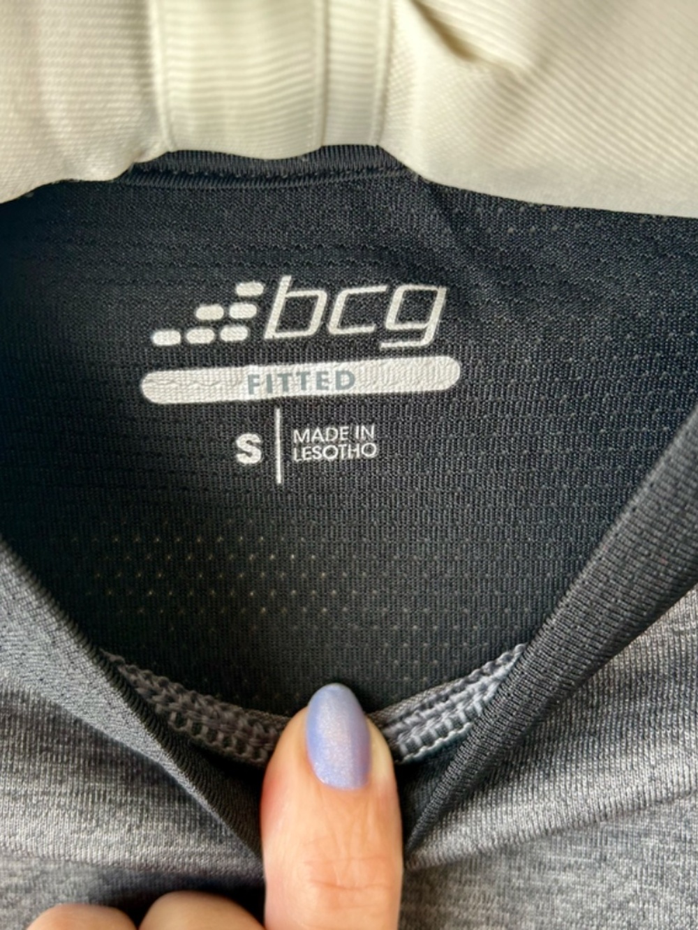 Gray Long Sleeve Sport Top Moisture Wicking BCG MinMesh Back Workout Small - Picture 7 of 10